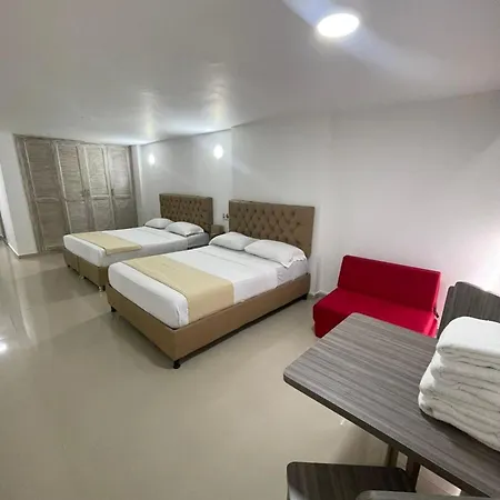 Hs-c Habitación Cuádruple Con Aire Acondicionado Y Piscina Apartamento